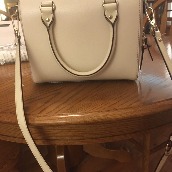 Kate spade white crossbody/handbag - Picture 9 of 10